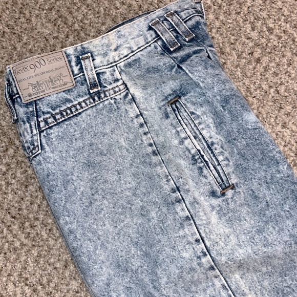 Vintage Stone Washed Levi’s 900 Series Mom Jeans-Levi’s 900 Series - Picture 15 of 16